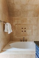 The Historic Berkeley Place