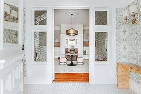 The Historic Berkeley Place