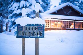 Storm Mountain Lodge Cabins & Dining