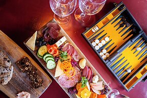 Storm Mountain Lodge Cabins & Dining