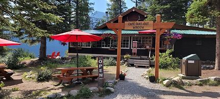 Storm Mountain Lodge Cabins & Dining