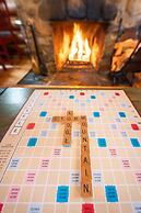 Storm Mountain Lodge Cabins & Dining