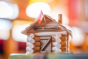 Storm Mountain Lodge Cabins & Dining