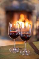 Storm Mountain Lodge Cabins & Dining