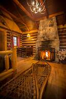 Storm Mountain Lodge Cabins & Dining