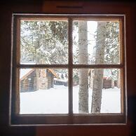 Storm Mountain Lodge Cabins & Dining