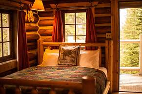 Storm Mountain Lodge Cabins & Dining