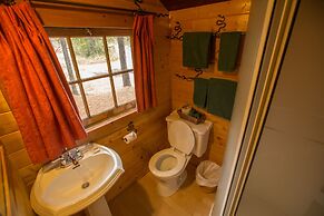 Storm Mountain Lodge Cabins & Dining