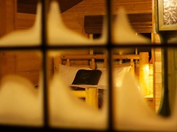 Storm Mountain Lodge Cabins & Dining