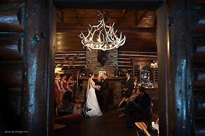 Storm Mountain Lodge Cabins & Dining