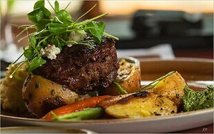 Storm Mountain Lodge Cabins & Dining