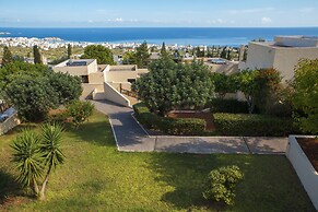 Sundance Apartments and Suites