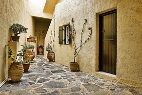 Sundance Apartments and Suites