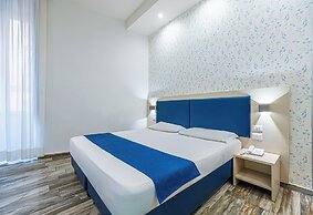 Napoli's Gold Hotel