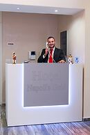 Napoli's Gold Hotel