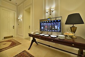 Wilson Palace by LOFT
