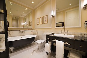 Wilson Palace by LOFT