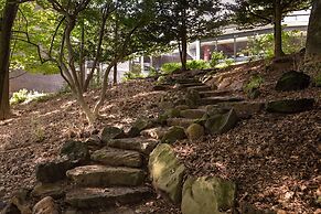 Rutgers University Inn and Conference Center