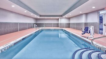 La Quinta Inn & Suites by Wyndham Niagara Falls