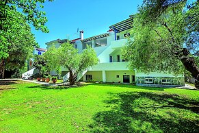 Xenios Faros Apartments