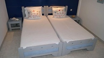 Xenios Faros Apartments