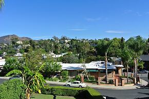 Mini Mansion in Hollywood Hills