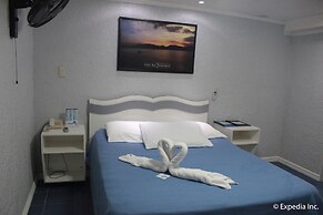 Blue Rock Beach Resort