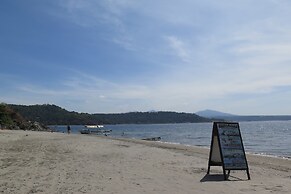 Blue Rock Beach Resort