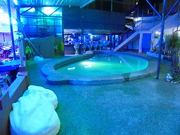 Blue Rock Beach Resort