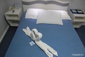 Blue Rock Beach Resort