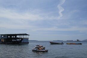 Blue Rock Beach Resort