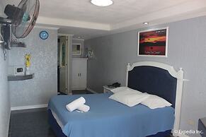 Blue Rock Beach Resort