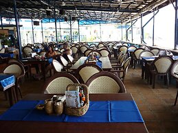 Blue Rock Beach Resort