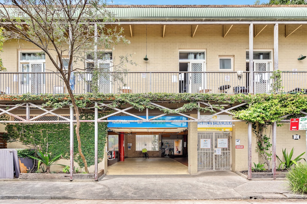 Newtown Backpackers