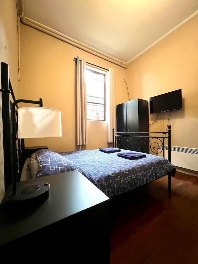Newtown Backpackers