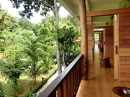 Ban Chom Samed Resort