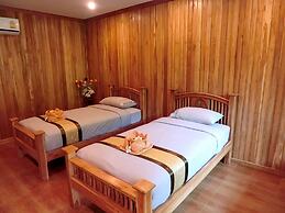 Ban Chom Samed Resort