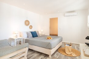With-inn Mykonos Suites