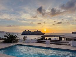 With-inn Mykonos Suites