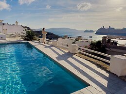 With-inn Mykonos Suites