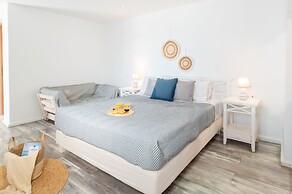 With-inn Mykonos Suites