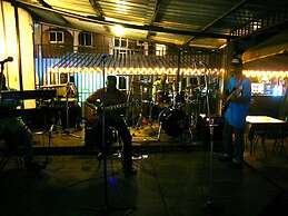 Kunta Kinte Hotel