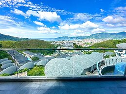 Patong Bay Hill Resort