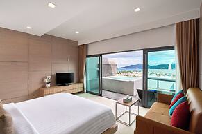 Patong Bay Hill Resort