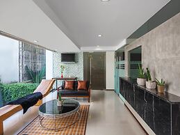 Silom Lofts Hotel