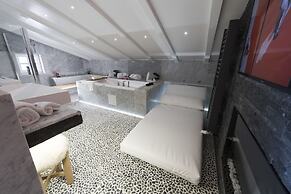 Snow Lodge Hotel Courchevel 1850