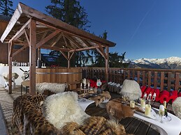 Snow Lodge Hotel Courchevel 1850