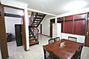 De Sun Pasteur Guest House by HouseinBandung