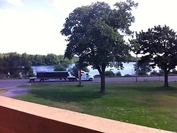 Timber Inn Motel