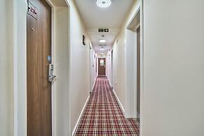 Lucky 8 Hotel